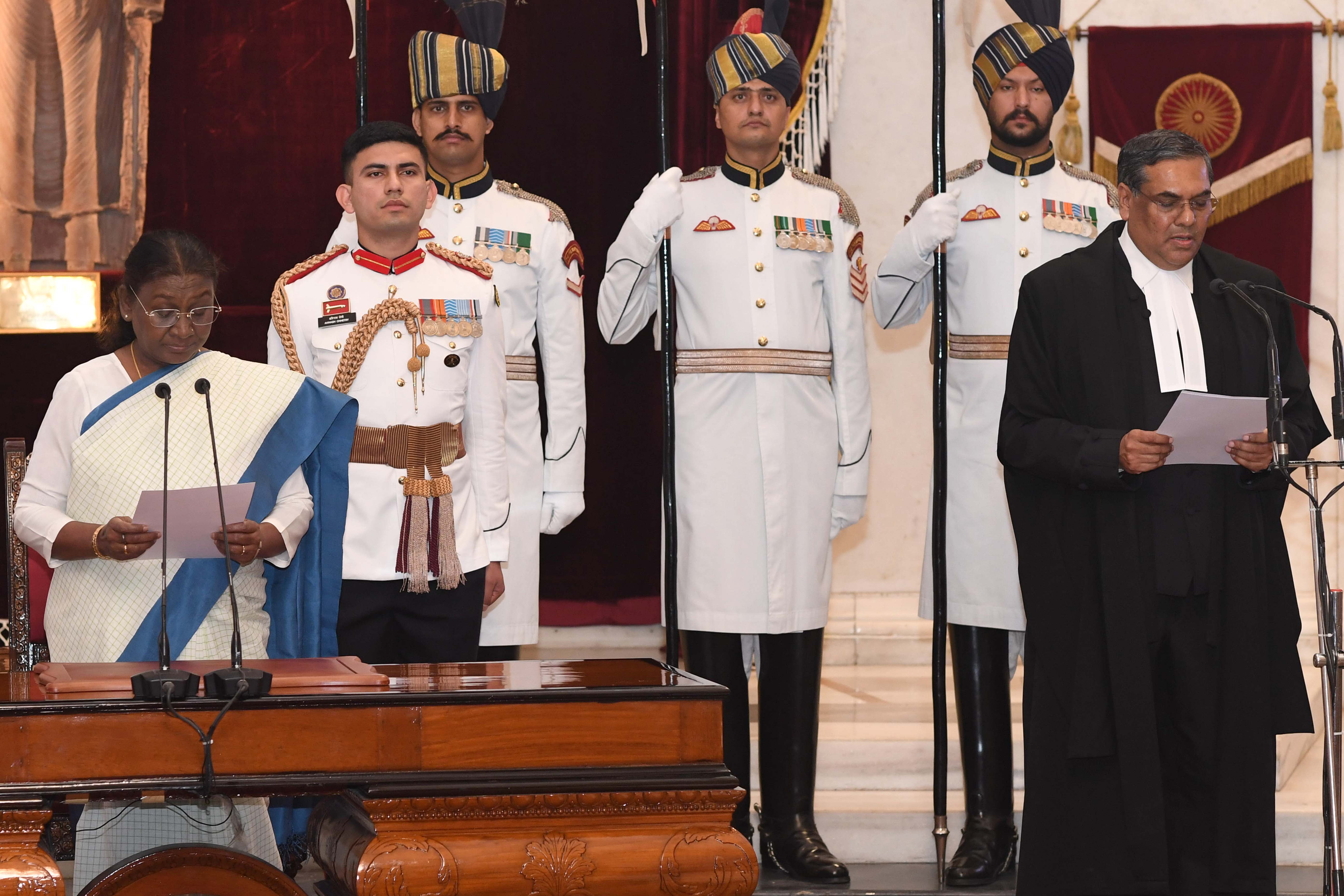 Justice Sanjiv Khanna takes oath as Chief Justice of India