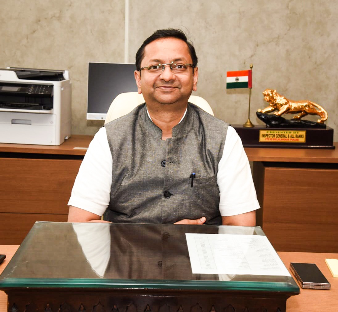Jitendra Srivastava assumes charge as CMD, REC Limited