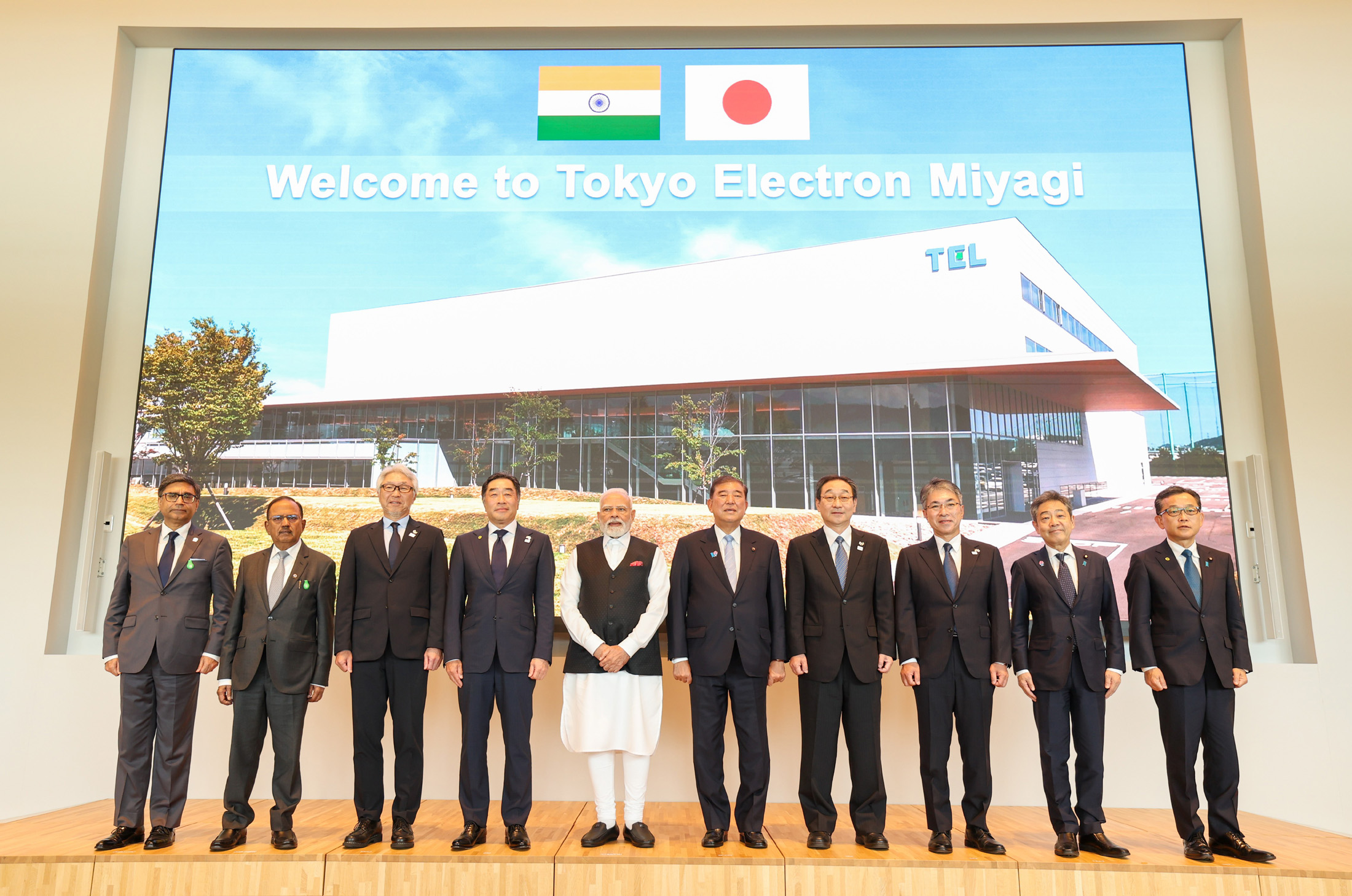 PM Modi interacts with Governors of Prefectures of Japan