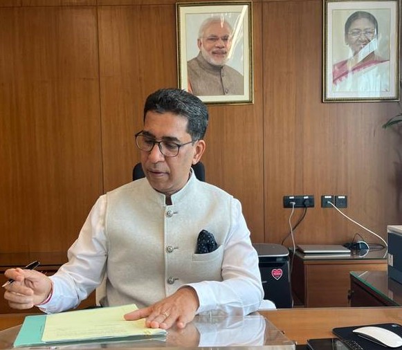 Narendra Bhooshan assumes charge as Secretary, Department of Land Resources