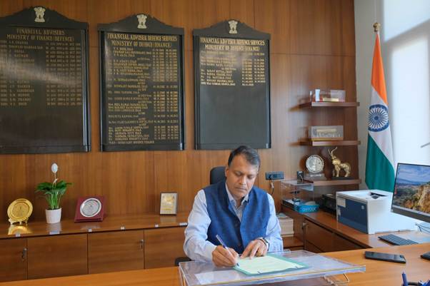 Vishvajit Sahay assumes charge as Secretary (Defence Finance)