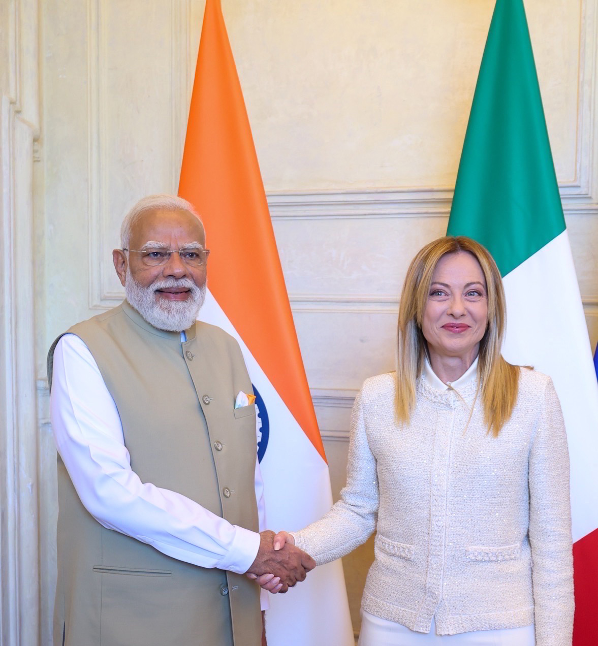 PM Modi meets his Italian counterpart Meloni