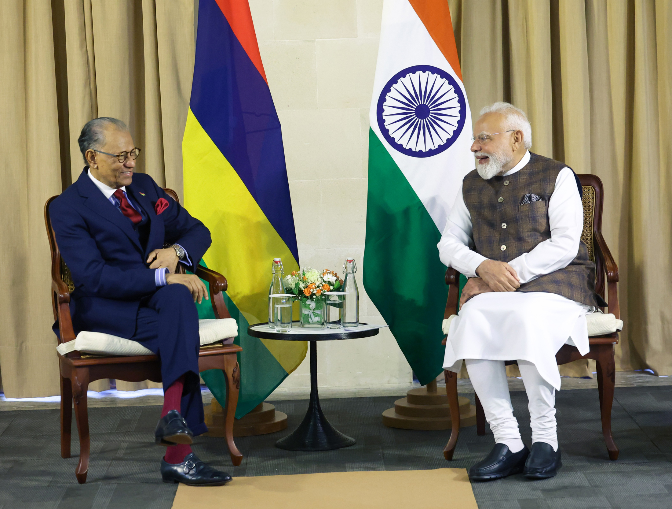PM Modi meets Mauritius PM Ramgoolam