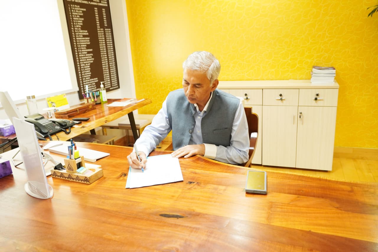 Anurag Jain assumes charge as CEO, NITI Aayog